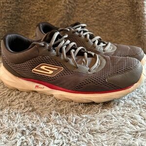 Skechers Men's Gray Mesh Sneakers with Red Trim Size 10 Lace Up Shoes